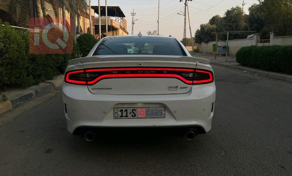 دۆج چارجەر